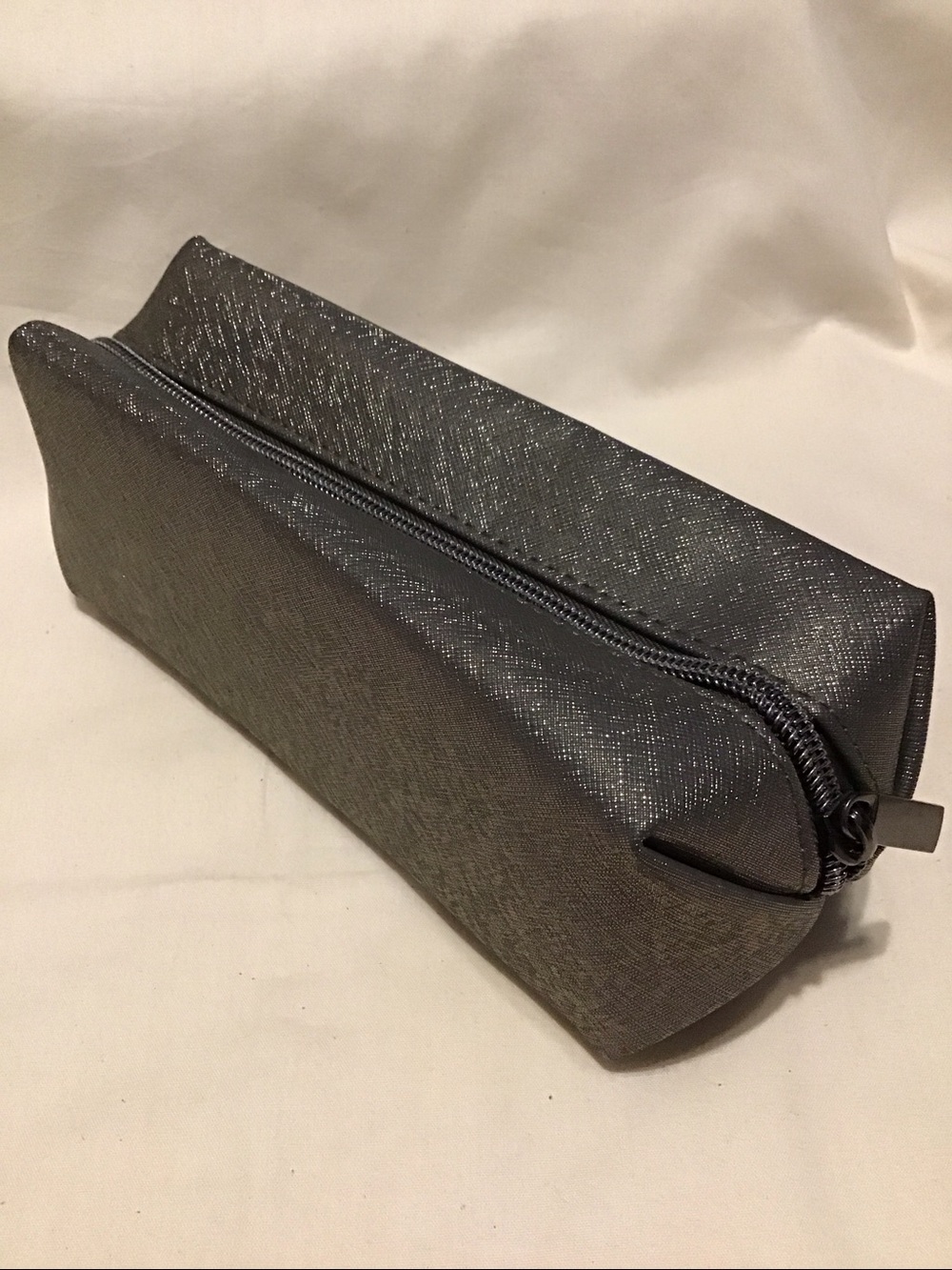 NWOT Ulta cosmetic bag, pewter